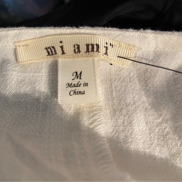 BNWT  Miami white‎ coloured button up cropped tied tank top in size medium - Picture 6 of 8